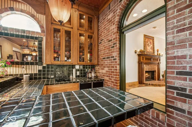 $775,000 | 6902 Creek Ridge Trail, Indianapolis, IN 46256