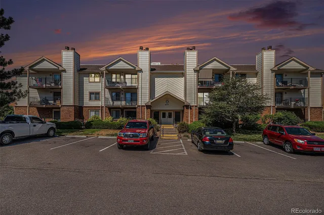 $172,990 | 491 South Kalispell Way, Unit 207, Aurora, CO 80017