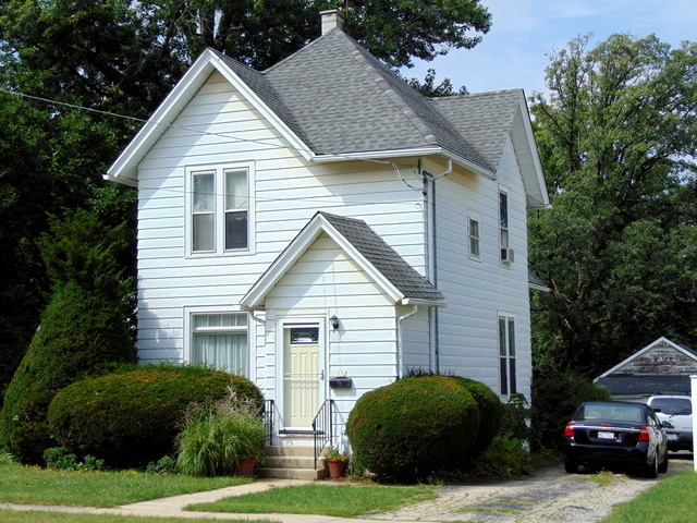 112 South Chase Street Wheaton, IL 60187 - Photo 3 of 19