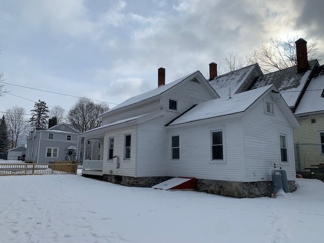 208 Maple Street Bennington, VT 05201 - Photo 3 of 29 Gallery Image 3