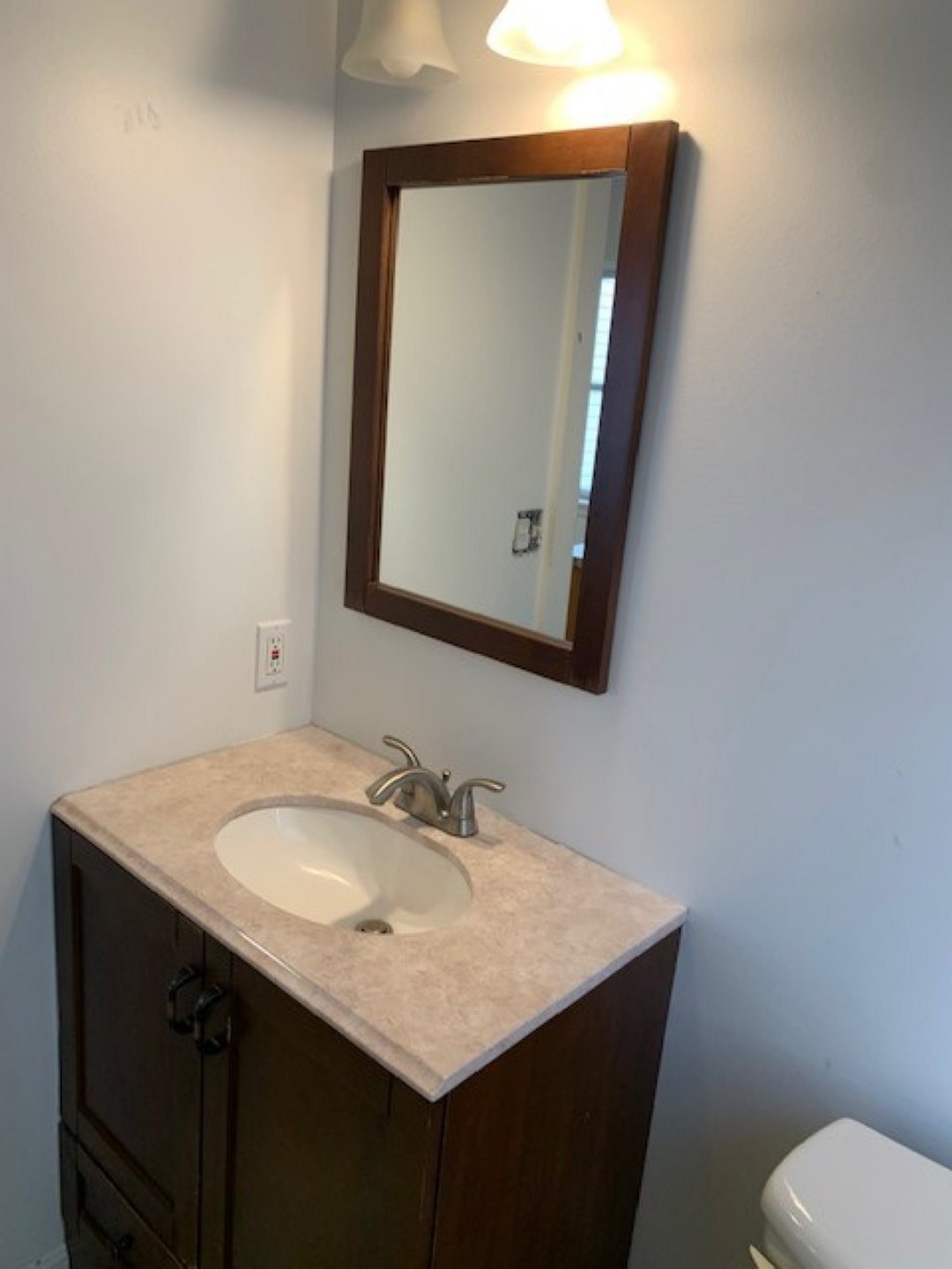208 Maple Street Bennington, VT 05201 - Photo 10 of 29 Gallery Image 10