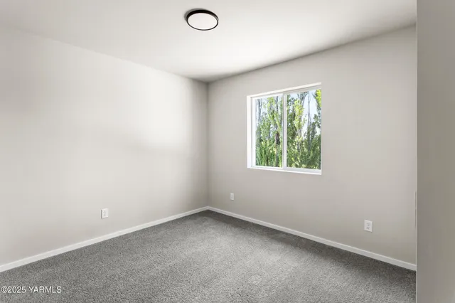 $365,500 | 435 Pear Drive, Unit LOT 26, Tieton, WA 98947