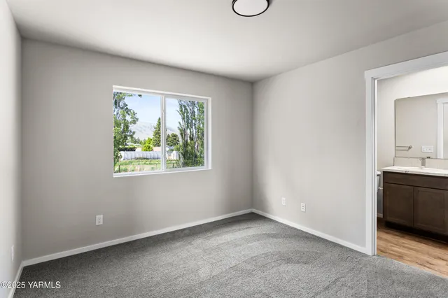 $365,500 | 435 Pear Drive, Unit LOT 26, Tieton, WA 98947