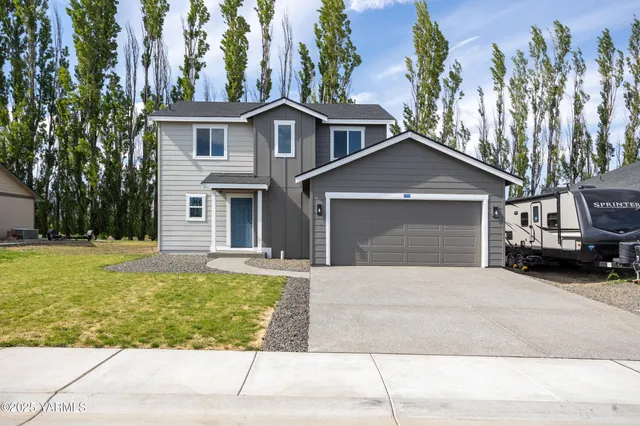 $365,500 | 435 Pear Drive, Unit LOT 26, Tieton, WA 98947