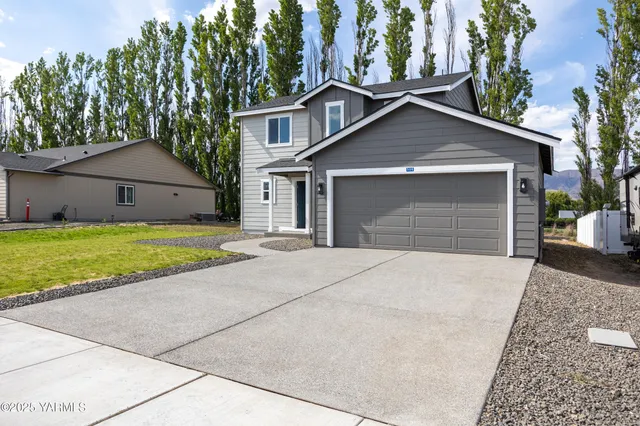 $365,500 | 435 Pear Drive, Unit LOT 26, Tieton, WA 98947