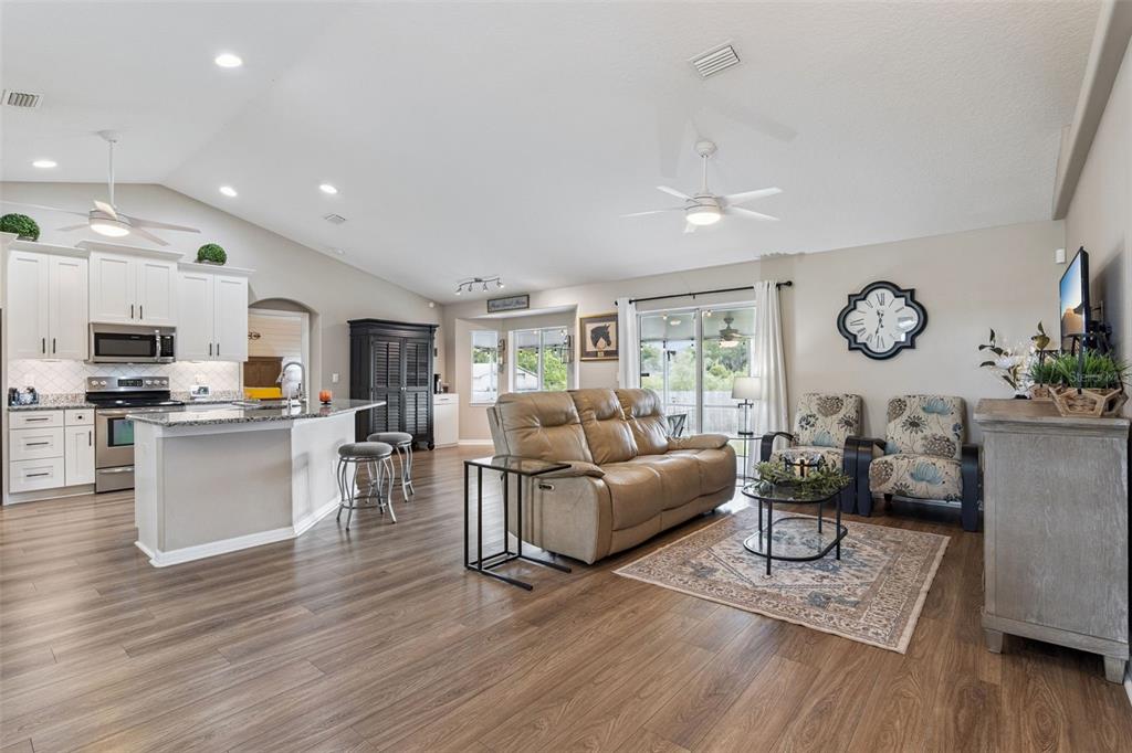 132 Floridana Road DeBary, FL 32713 - Photo 16 of 53