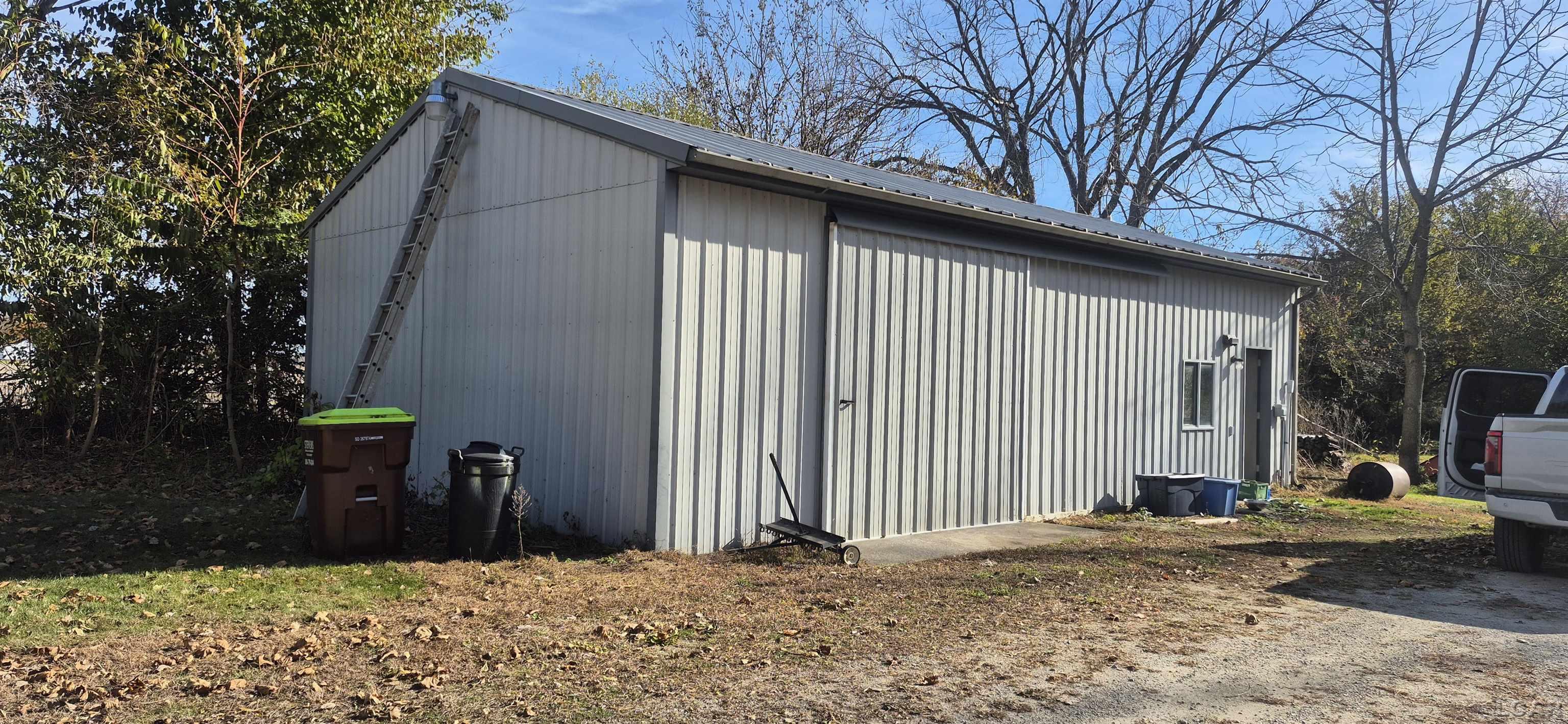 6915 Mitchell Road Palmyra, MI 49268 - Photo 2 of 9 Gallery Image 2