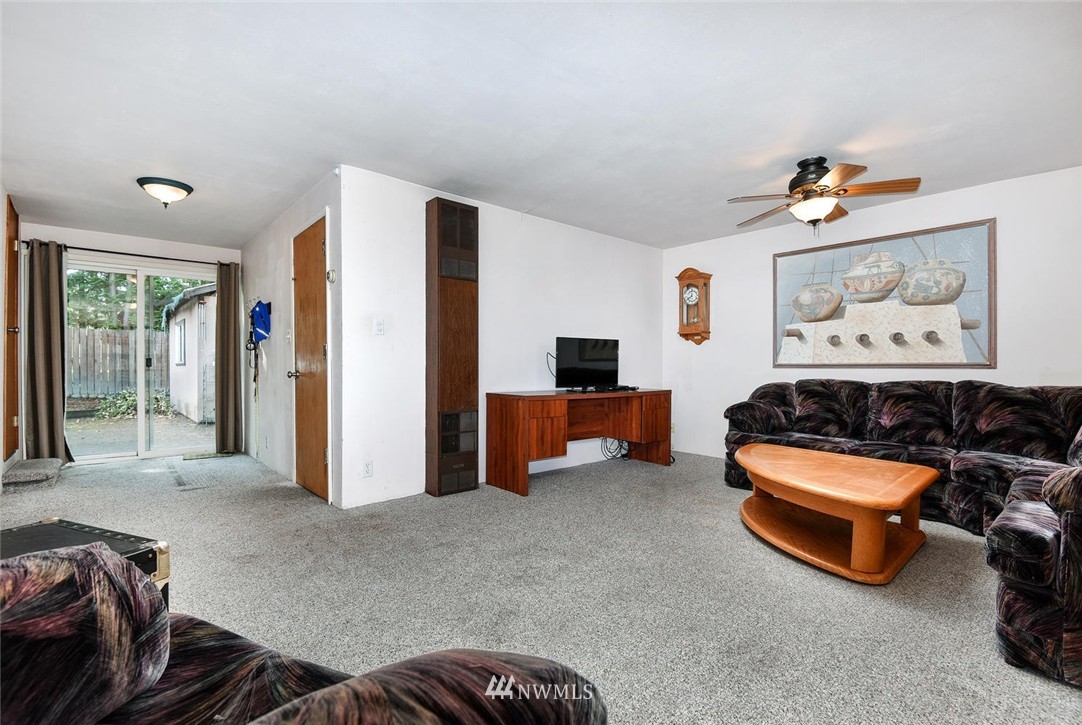3801 Northeast 9th Court Renton, WA 98056 - Photo 17 of 22
