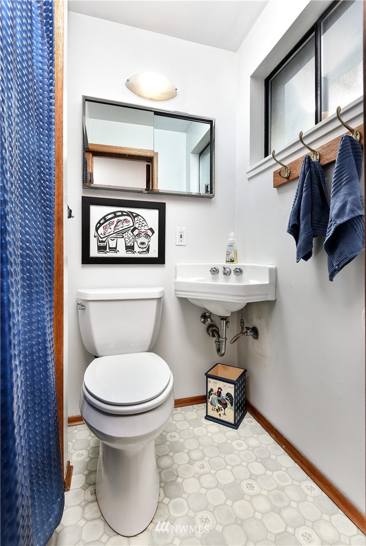 3801 Northeast 9th Court Renton, WA 98056 - Photo 19 of 22