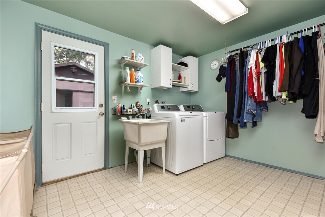 3801 Northeast 9th Court Renton, WA 98056 - Photo 20 of 22