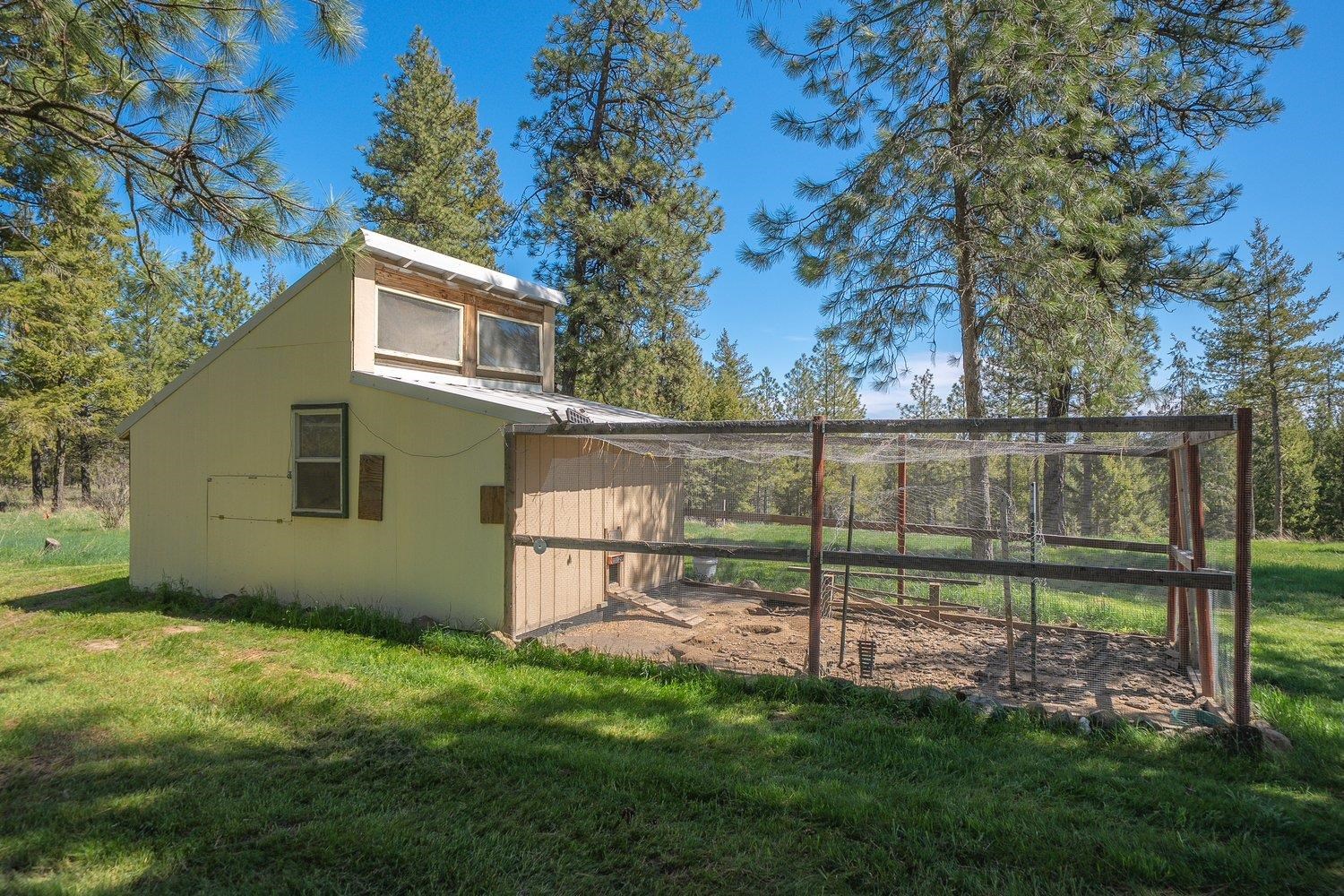 35405 Nye Road North Davenport, WA 99122 - Photo 37 of 50