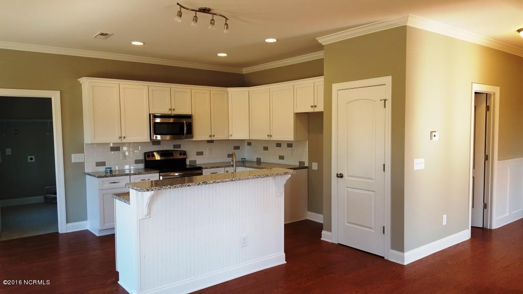 63 Ransom Drive Hampstead, NC 28443 - Photo 4 of 21 20160330_095717