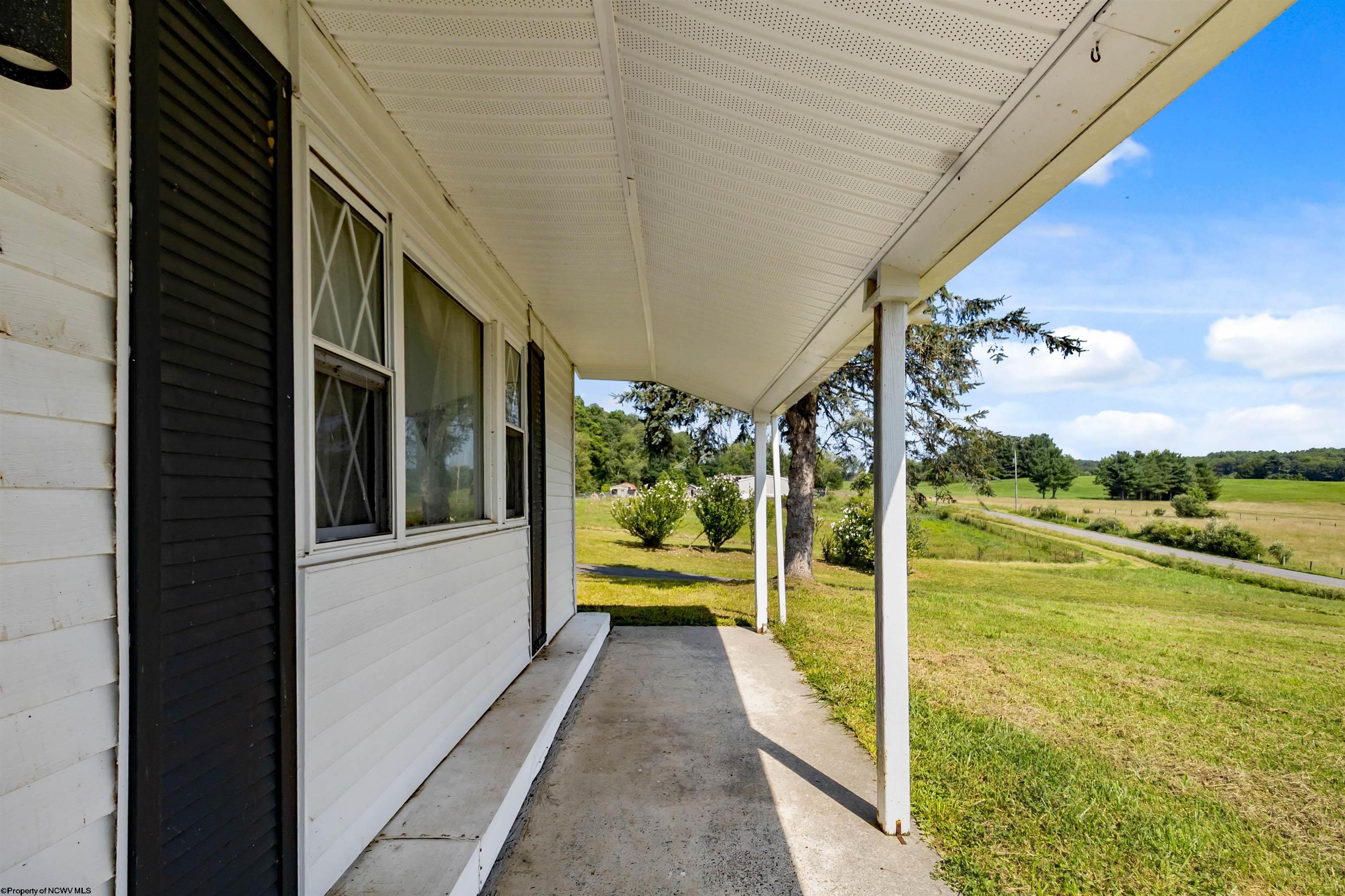 1526 Zinn Chapel Road Reedsville, WV 26547 - Photo 5 of 48 Gallery Image 5
