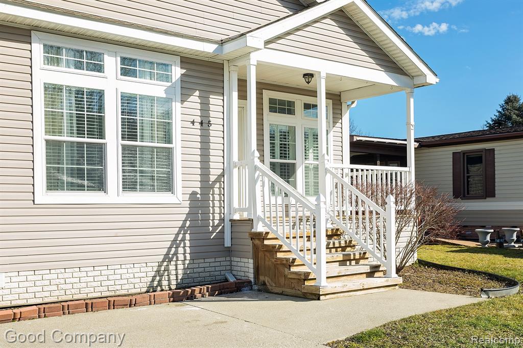 6655 Jackson Road Ann Arbor, MI 48103 - Photo 3 of 45 Gallery Image 3