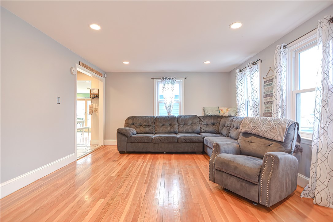 114 Burt Street Warwick, RI 02886 - Photo 17 of 45