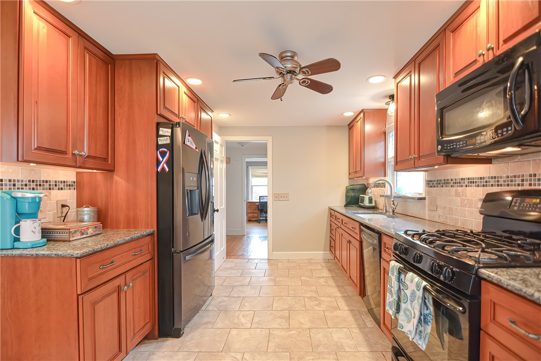 114 Burt Street Warwick, RI 02886 - Photo 7 of 45