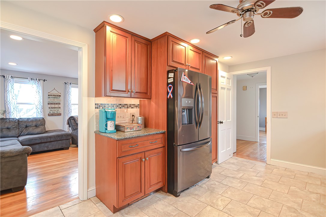 114 Burt Street Warwick, RI 02886 - Photo 8 of 45