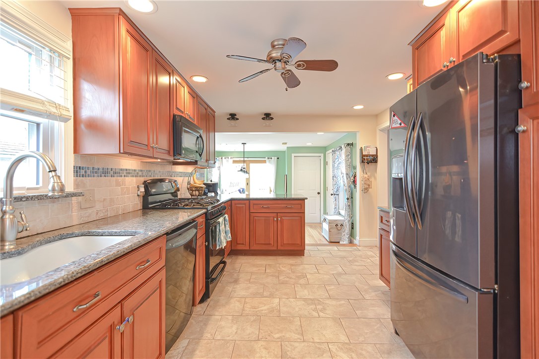 114 Burt Street Warwick, RI 02886 - Photo 9 of 45