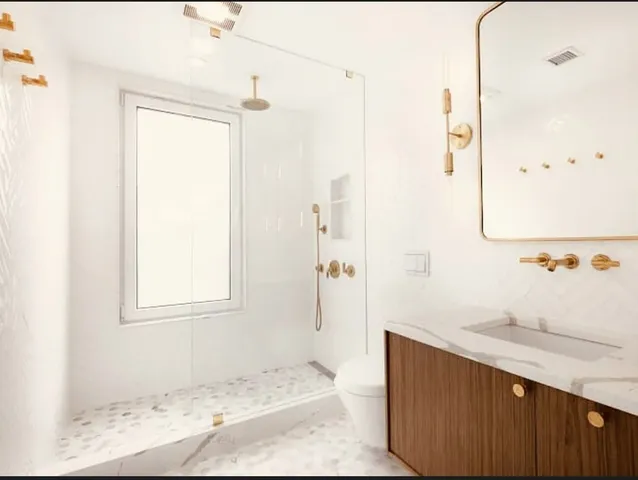 $10,975 | 154 Powers Street | Williamsburg