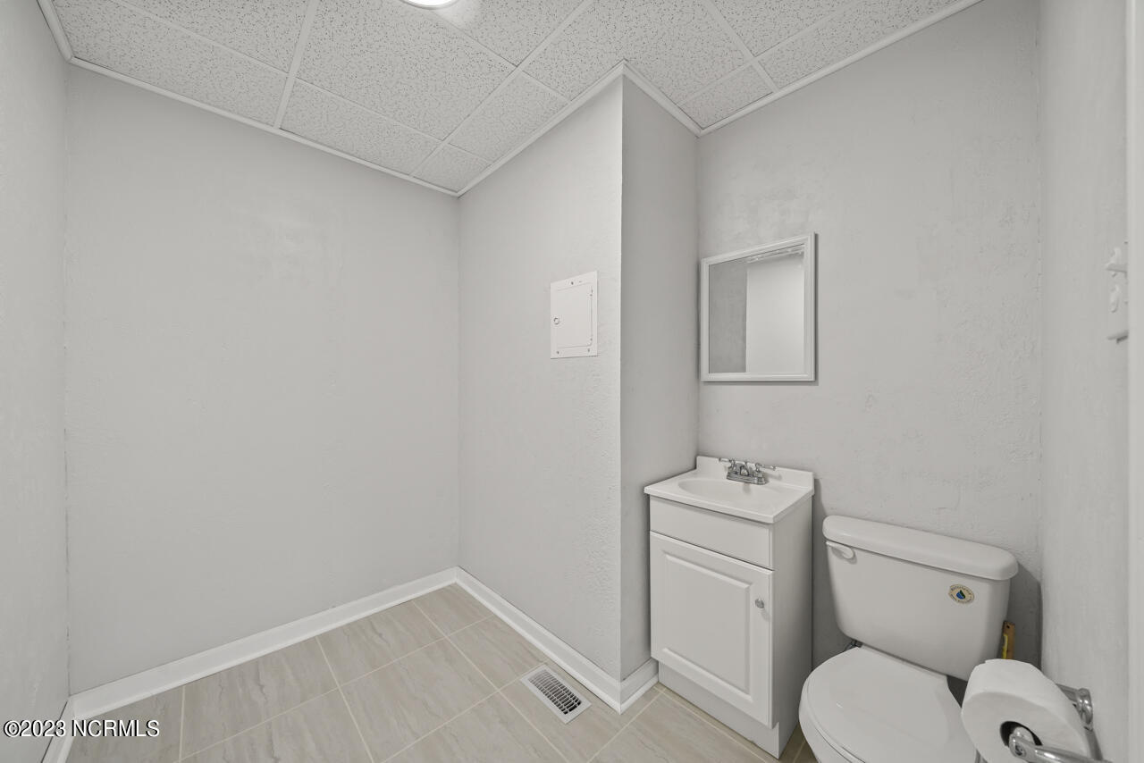 326 Richmond Road Rockingham, NC 28379 - Photo 13 of 37 half bath