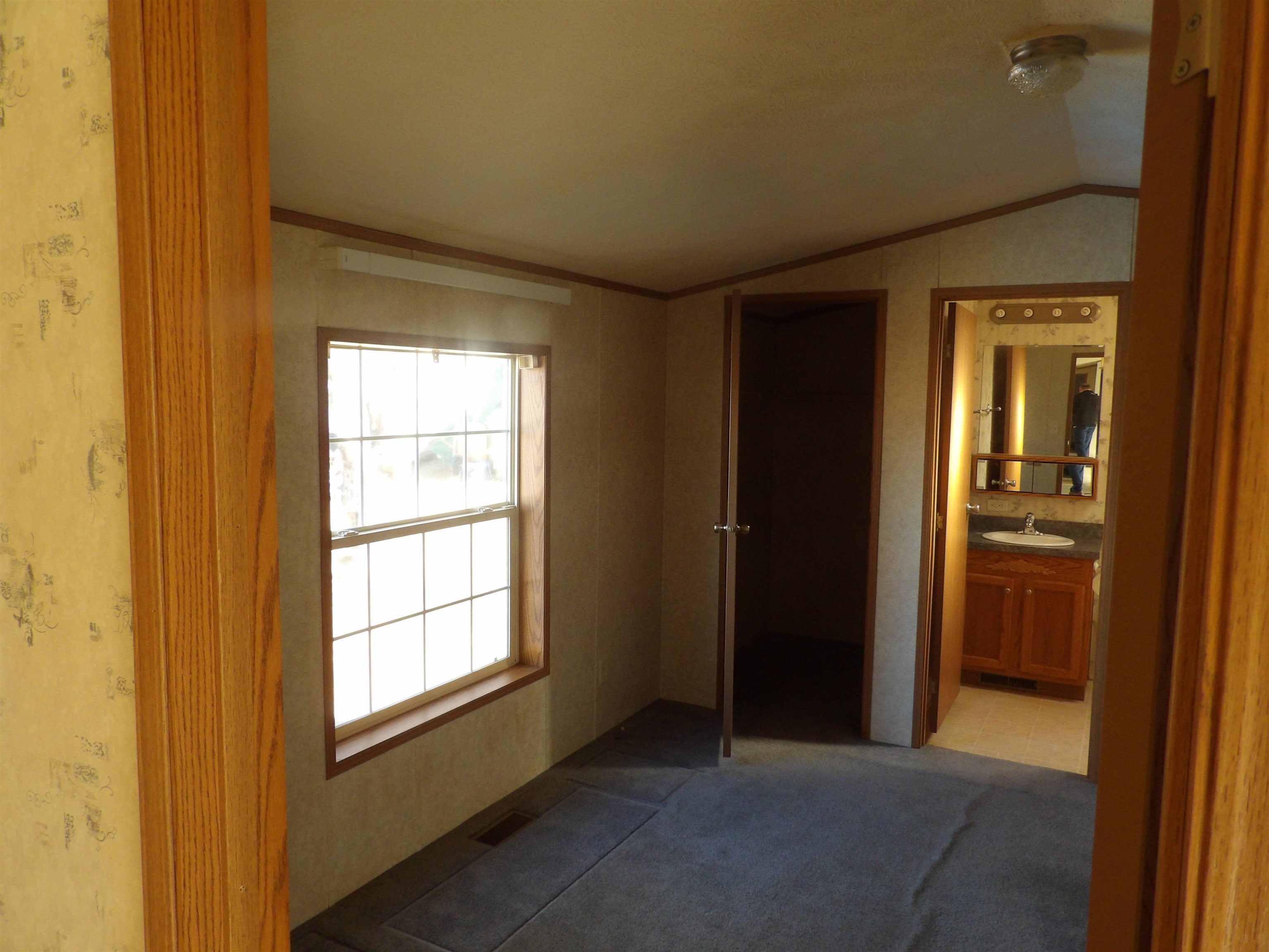 4 Gusty Road, Unit 22/11 Tilton, NH 03276 - Photo 8 of 30