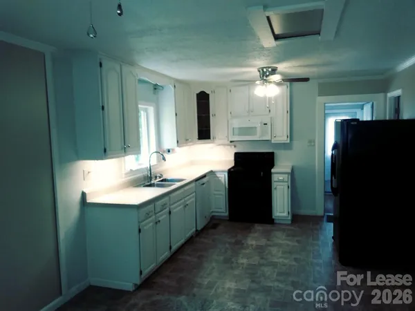 $1,095 | 1526 Reid Street, Statesville, NC 28677