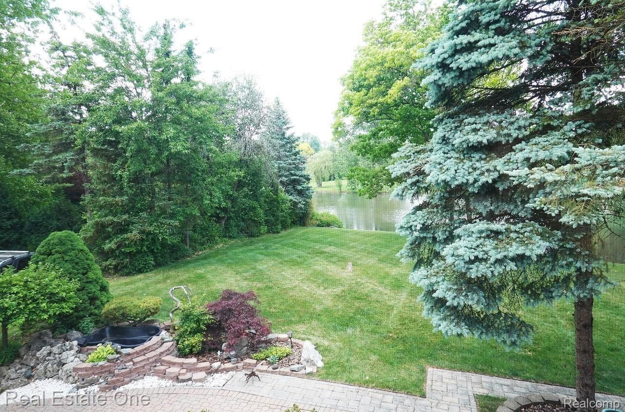 4325 Stoddard Road West Bloomfield, MI 48323 - Photo 47 of 63 Outdoor.jpg