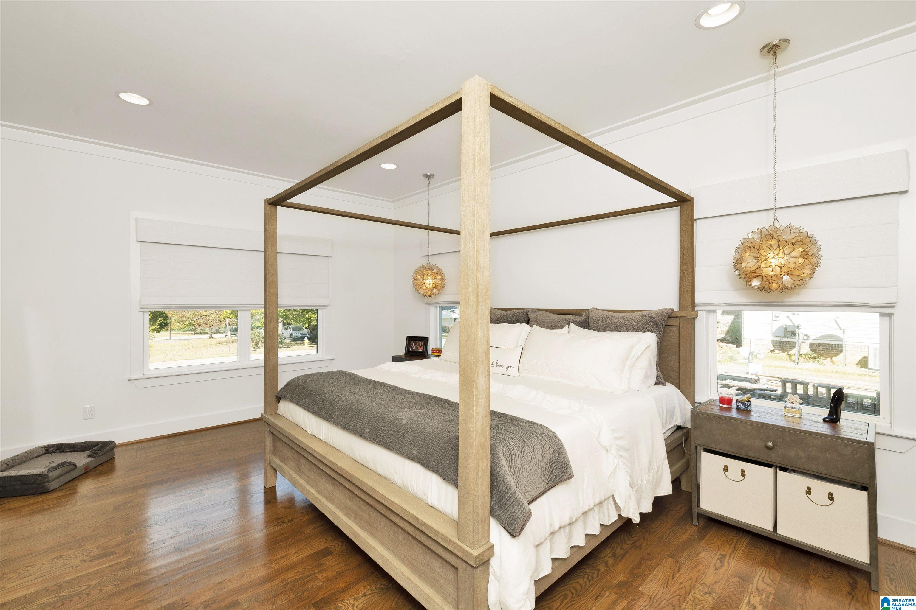 909 Oak Grove Road Birmingham, AL 35209 - Photo 12 of 38 Gallery Image 12