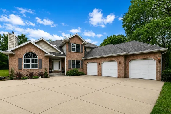$875,000 | 3545 Orvold Park Drive, McFarland, WI 53558