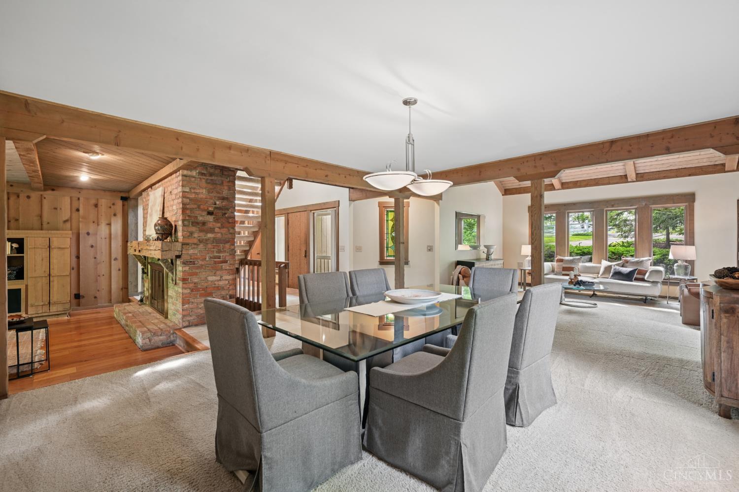 559 Asbury Road Cincinnati, OH 45255 - Photo 6 of 50