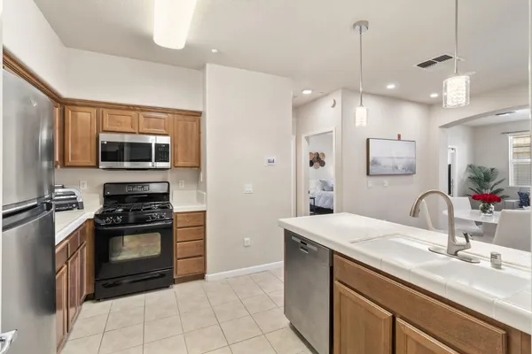 $369,950 | 9640 Coney Island Circle, Elk Grove, CA 95758