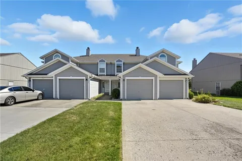 $205,000 | 5623 Northwest Sunrise Meadow Circle, Lee's Summit, MO 64064