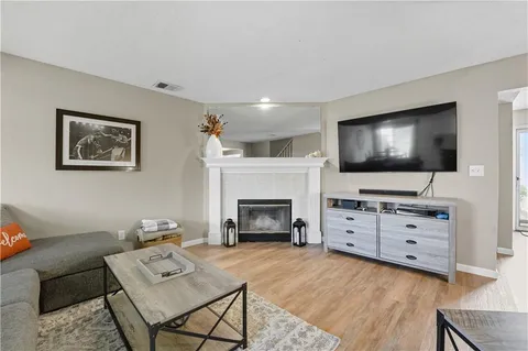 $205,000 | 5623 Northwest Sunrise Meadow Circle, Lee's Summit, MO 64064