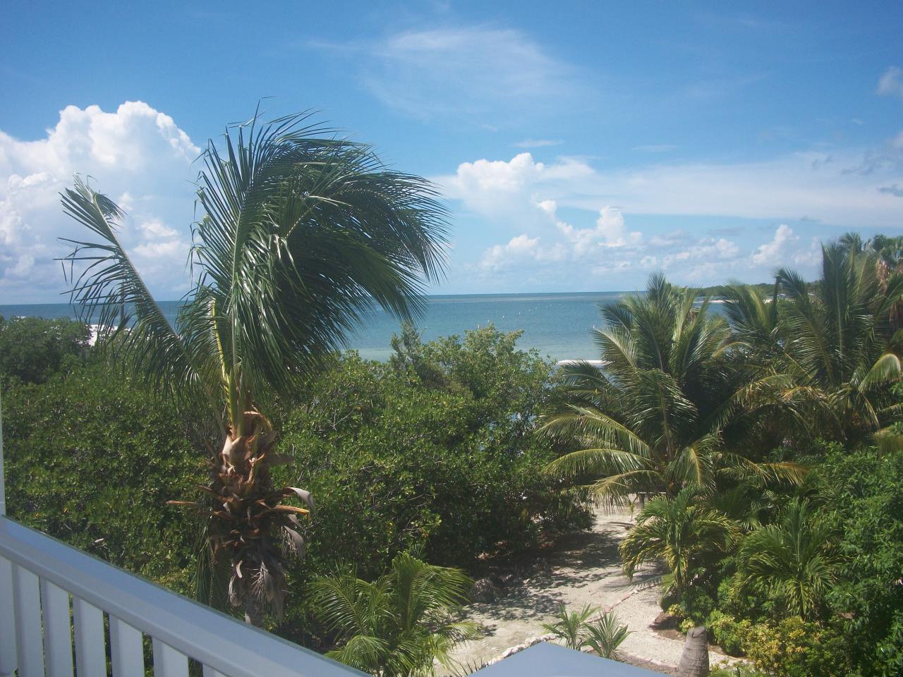 40 Treasure Road Marathon, FL 33050 - Photo 3 of 16 2nd floor view