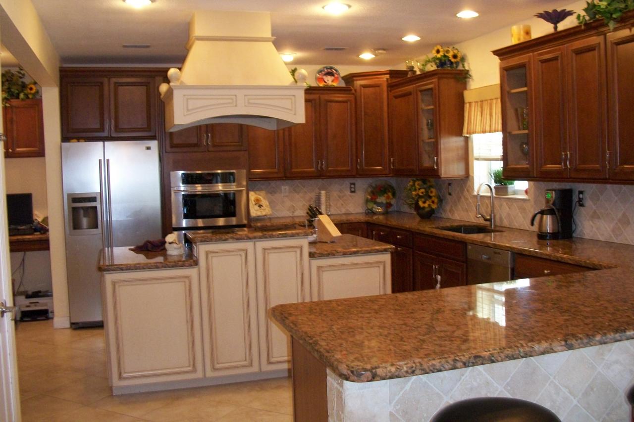 40 Treasure Road Marathon, FL 33050 - Photo 4 of 16 kitchen