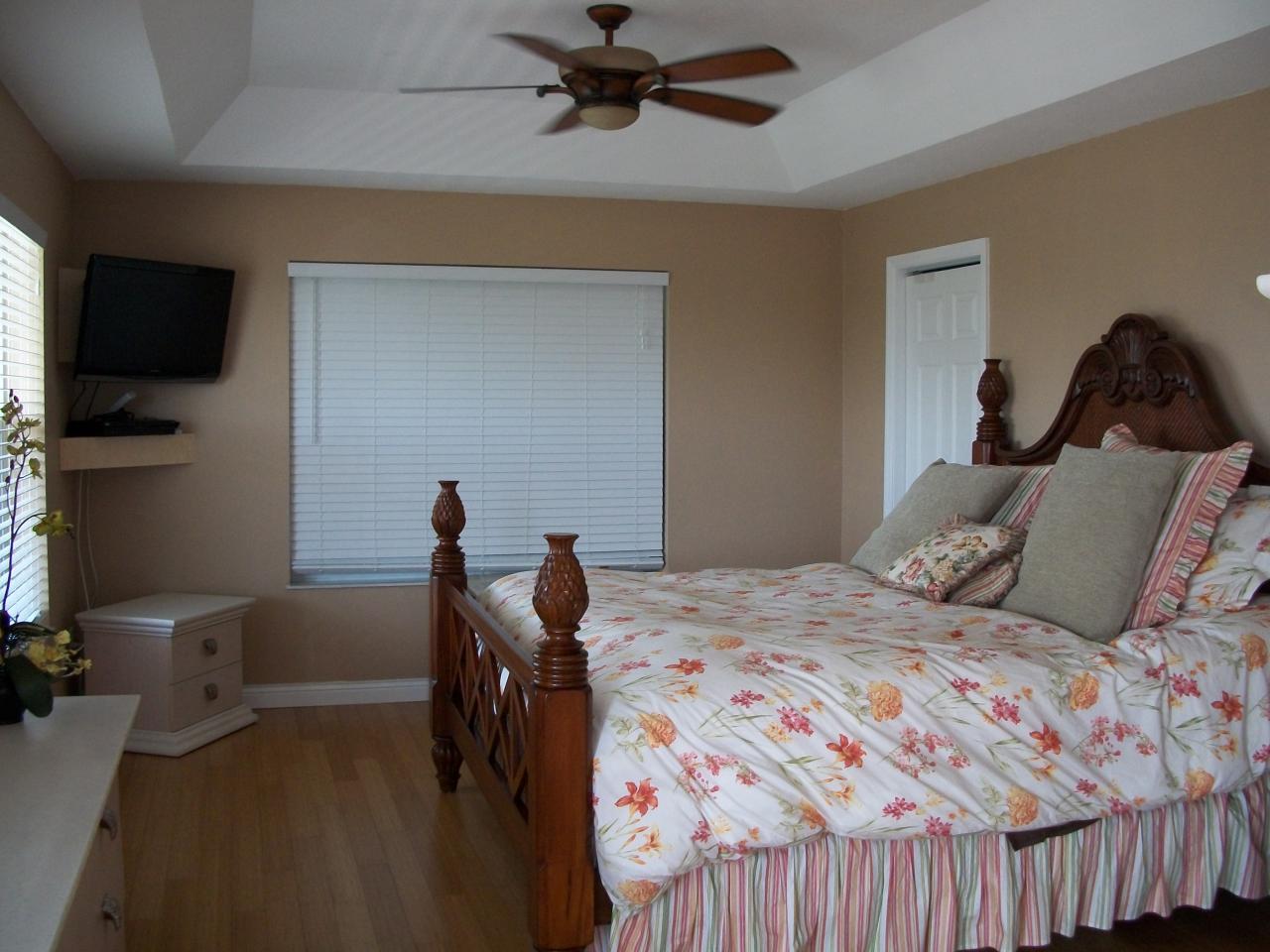 40 Treasure Road Marathon, FL 33050 - Photo 6 of 16 Master Bedroom with views forever