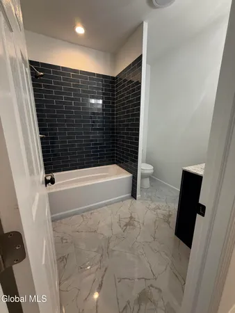 $500,000 | 161 Bridge Street, Schoharie, NY 12157