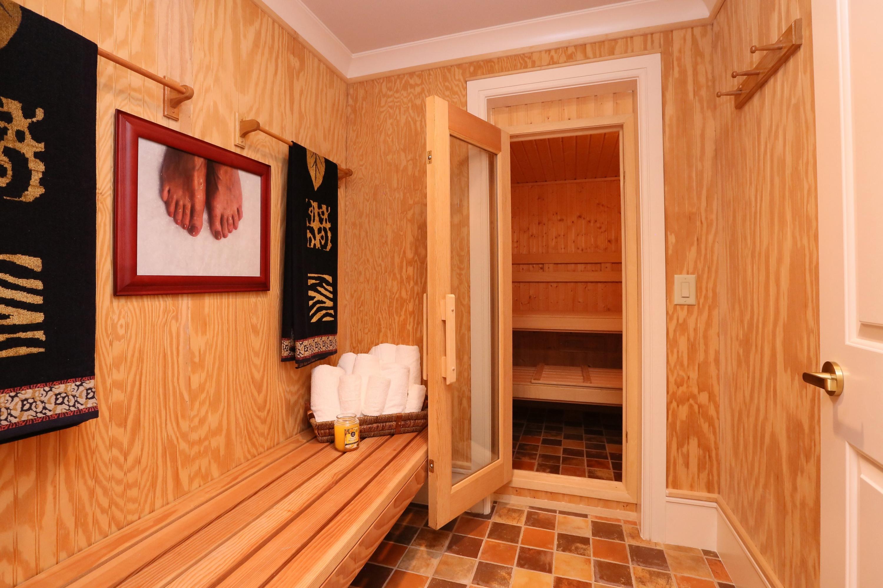 60 Inverrary Road Pinehurst, NC 28374 - Photo 19 of 32 Dry Sauna with Dressing Area