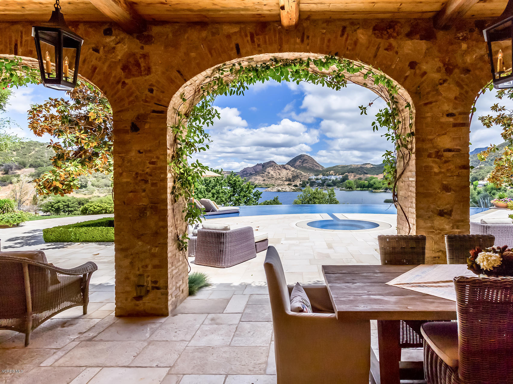 100 West Potrero Road Thousand Oaks, CA 91361 - Photo 16 of 67 an outdoor view with patio