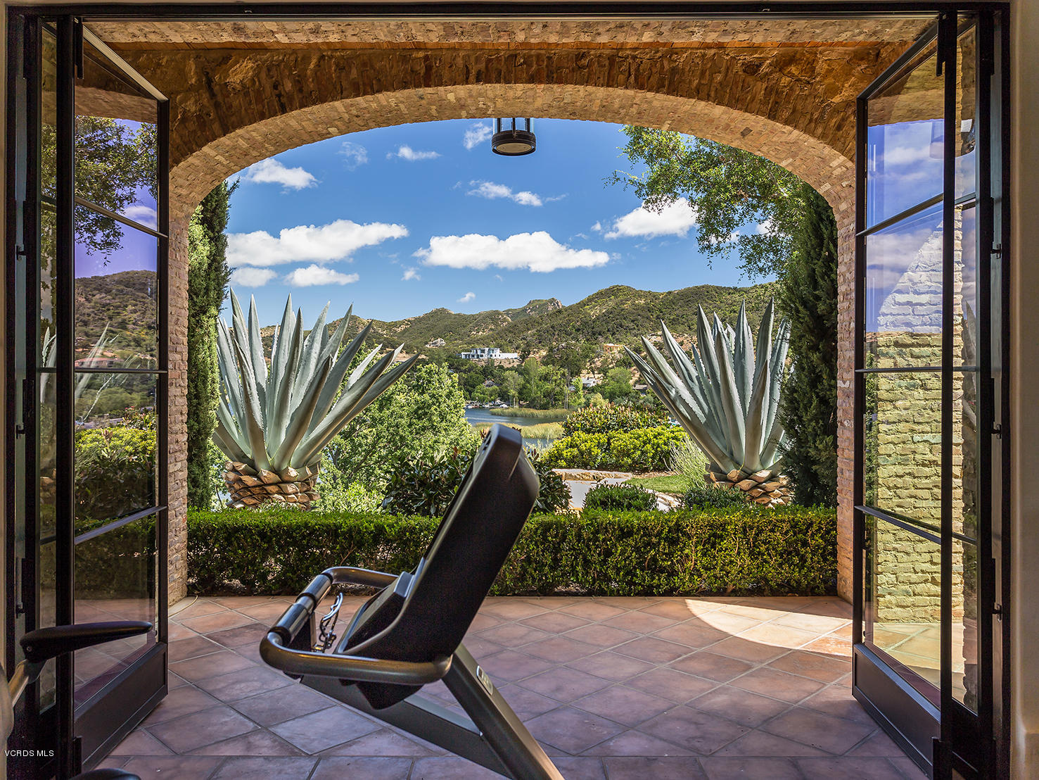 100 West Potrero Road Thousand Oaks, CA 91361 - Photo 44 of 67 a view of a two chair in the balcony
