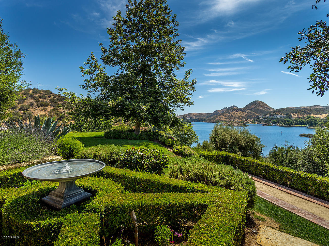 100 West Potrero Road Thousand Oaks, CA 91361 - Photo 53 of 67 a view of a lake with a yard