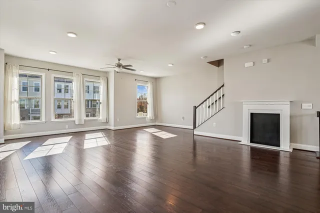 $670,000 | 2073 Alder Lane, Dumfries, VA 22026