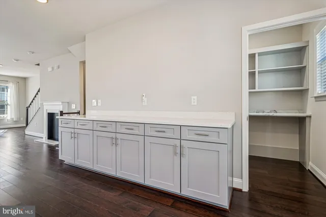 $670,000 | 2073 Alder Lane, Dumfries, VA 22026