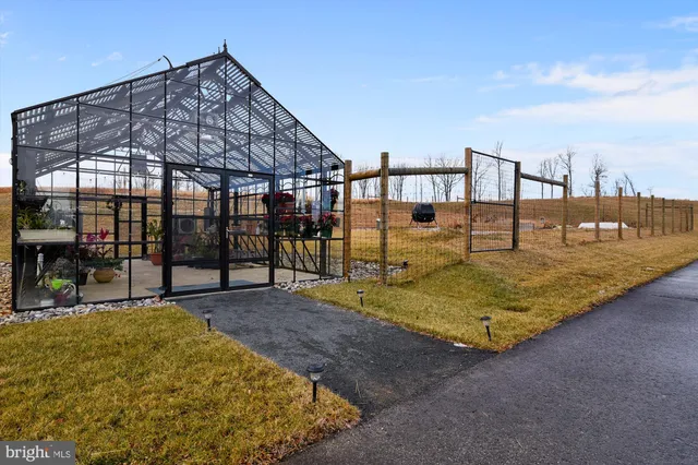 $670,000 | 2073 Alder Lane, Dumfries, VA 22026