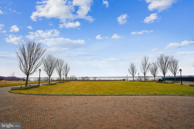 $670,000 | 2073 Alder Lane, Dumfries, VA 22026