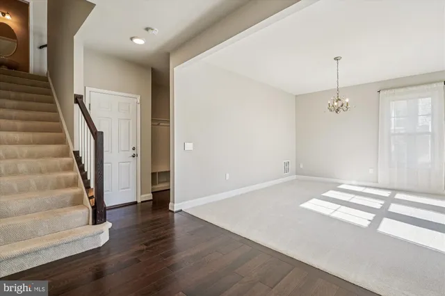 $670,000 | 2073 Alder Lane, Dumfries, VA 22026