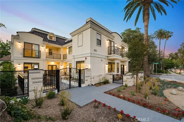 $1,988,000 | 355 East California Boulevard, Unit 3, Pasadena, CA 91106