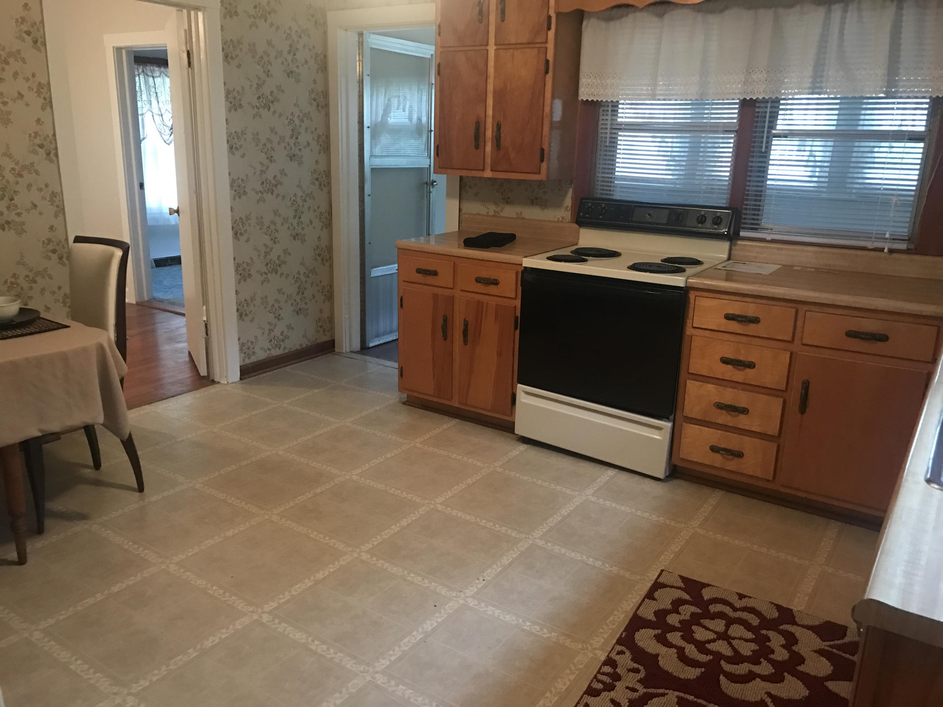 42 Powell Road Buchanan, VA 24066 - Photo 2 of 30 IMG_7543