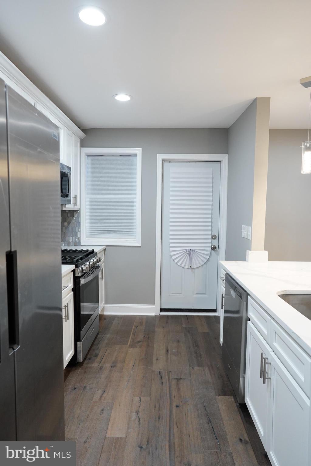 2027 Ramblewood Road Baltimore, MD 21239 - Photo 16 of 38