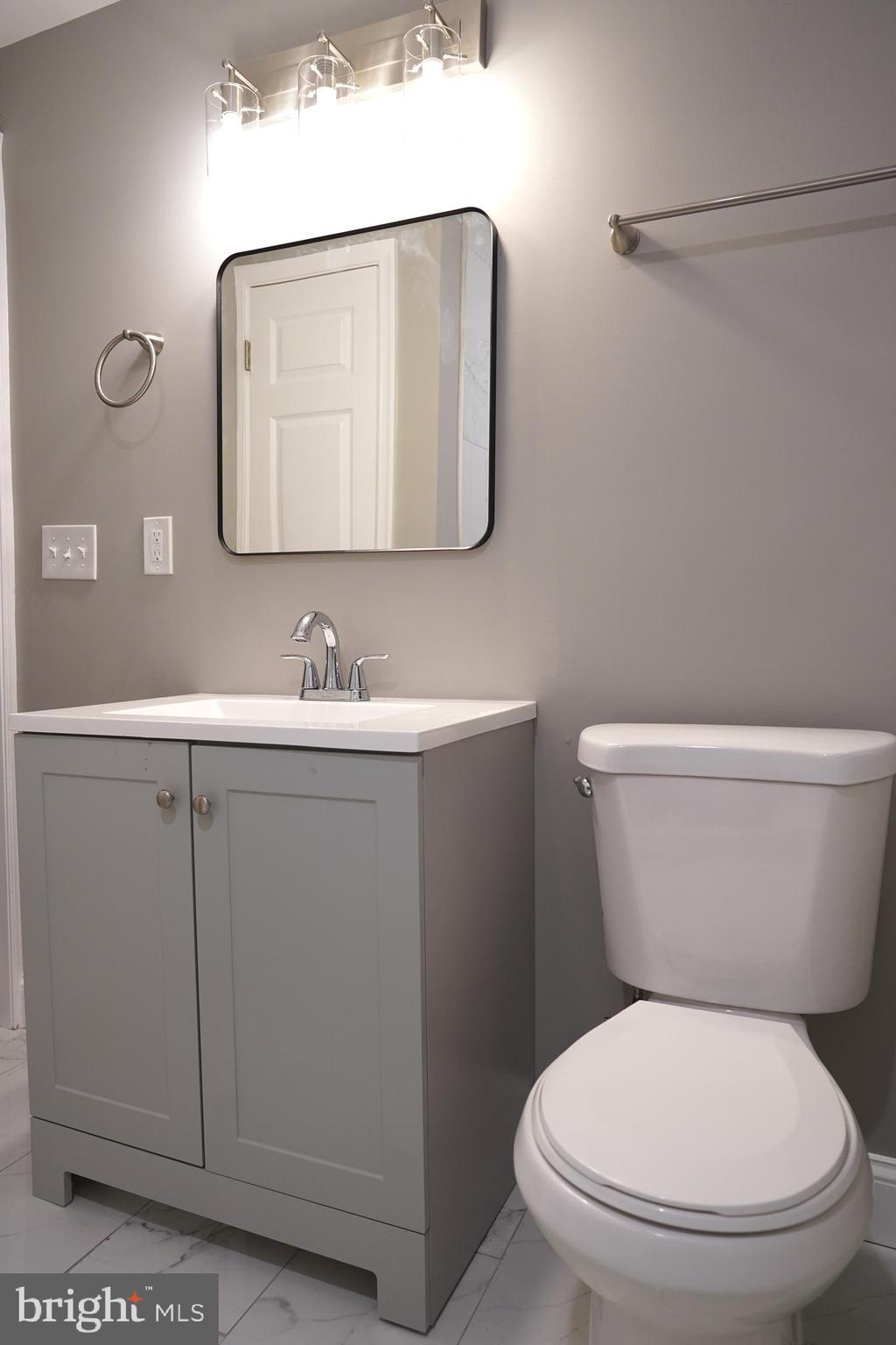 2027 Ramblewood Road Baltimore, MD 21239 - Photo 21 of 38